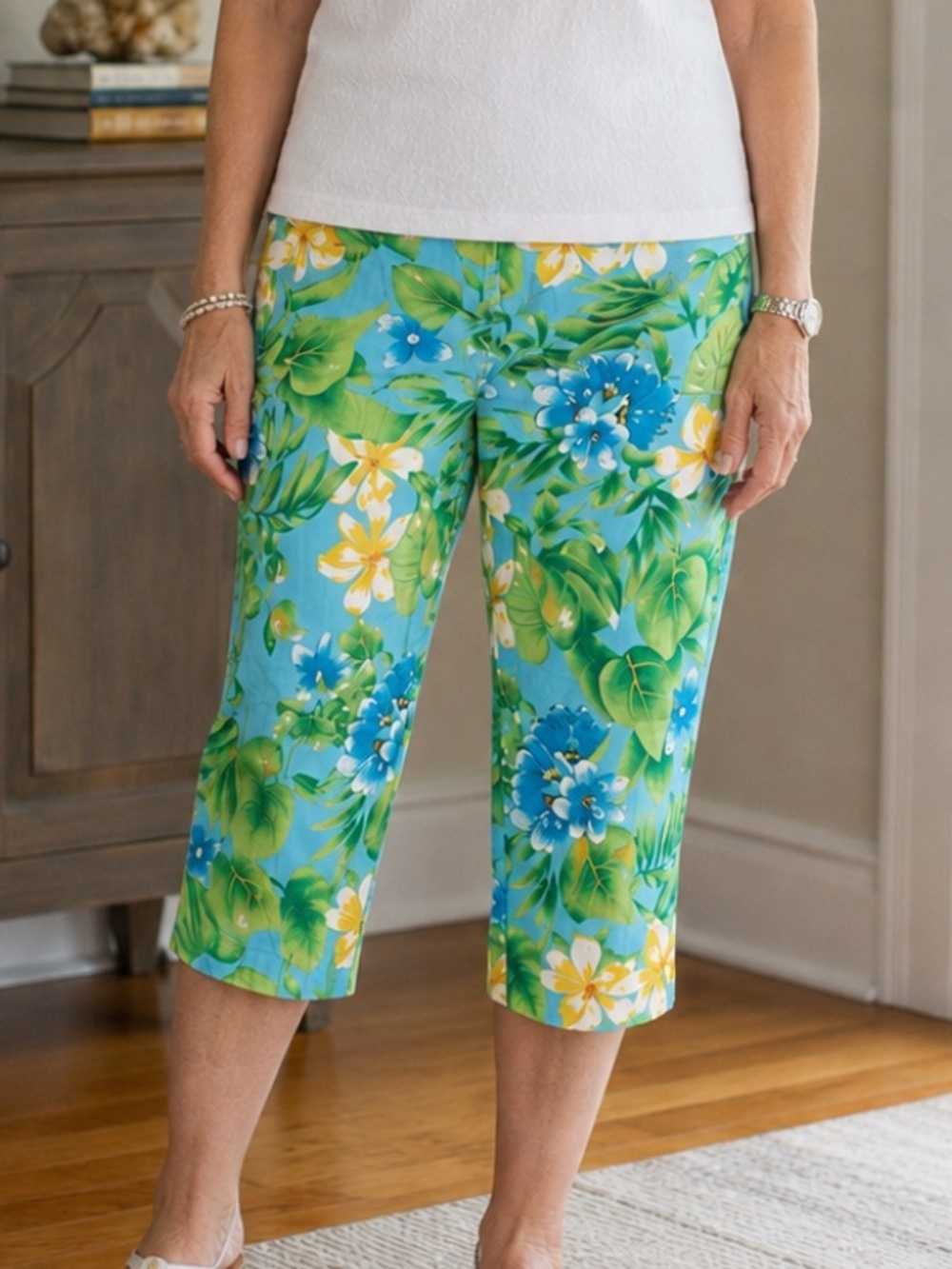 Pappagallo Tropical Print  Capris Pants Size 10P